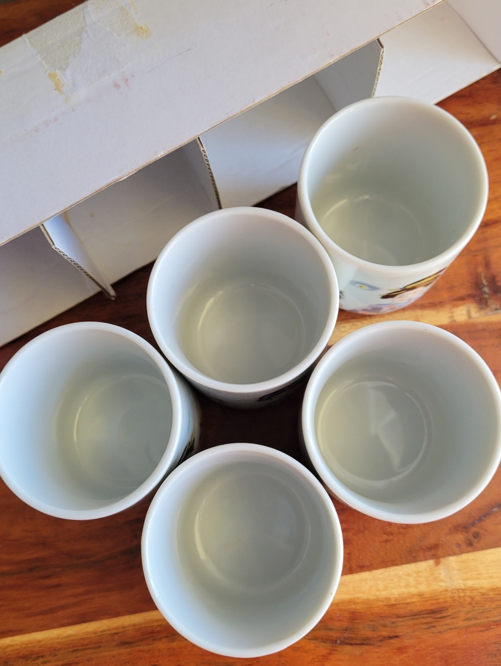 VTG Set of 5 Japanese Porcelain Geisha Sake Tea Cup Set in a Box Never Used OB - Picture 7 of 13